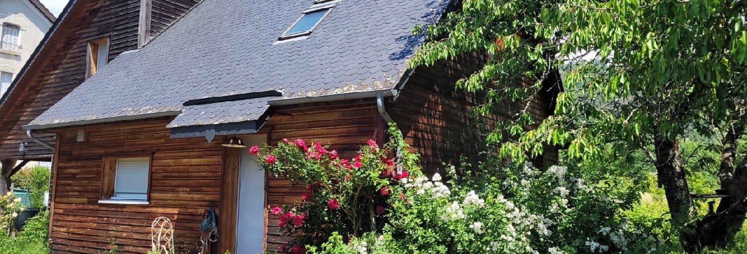 Maison 6 Pièces 110 m² à vendre à Champs-sur-Tarentaine-Marchal (15270)