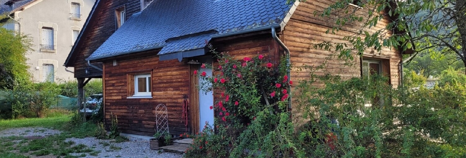 Maison 6 Pièces 118 m² à vendre à Champs-sur-Tarentaine-Marchal (15270)
