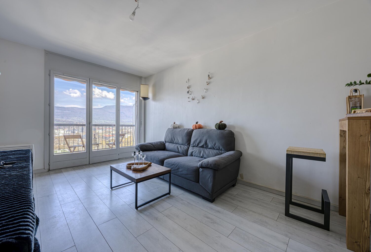 Vente appartement 2 pièces  Chambéry (73000) — photo 1