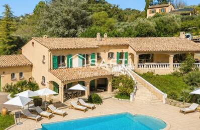 ELEGANCE PROVENCALE - VILLA de 203m2 avec PISCINE, GARAGE & VUE PANORAMIQUE — photo du bien