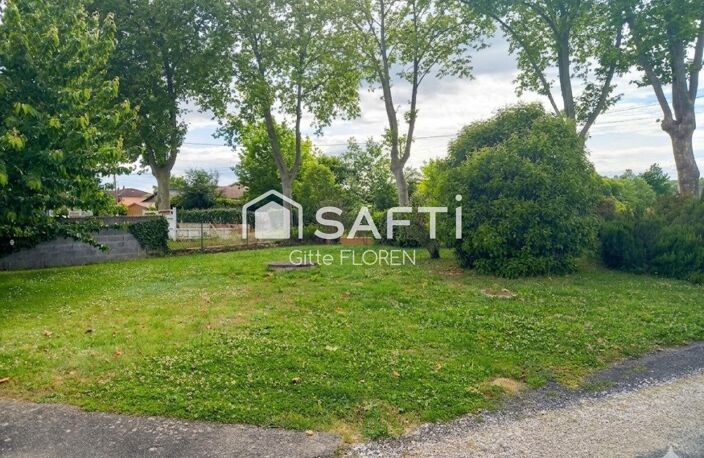Vivre au calme, tout faire à pied : le terrain idéal pour votre futur cocon à 10 min du village. — photo 2