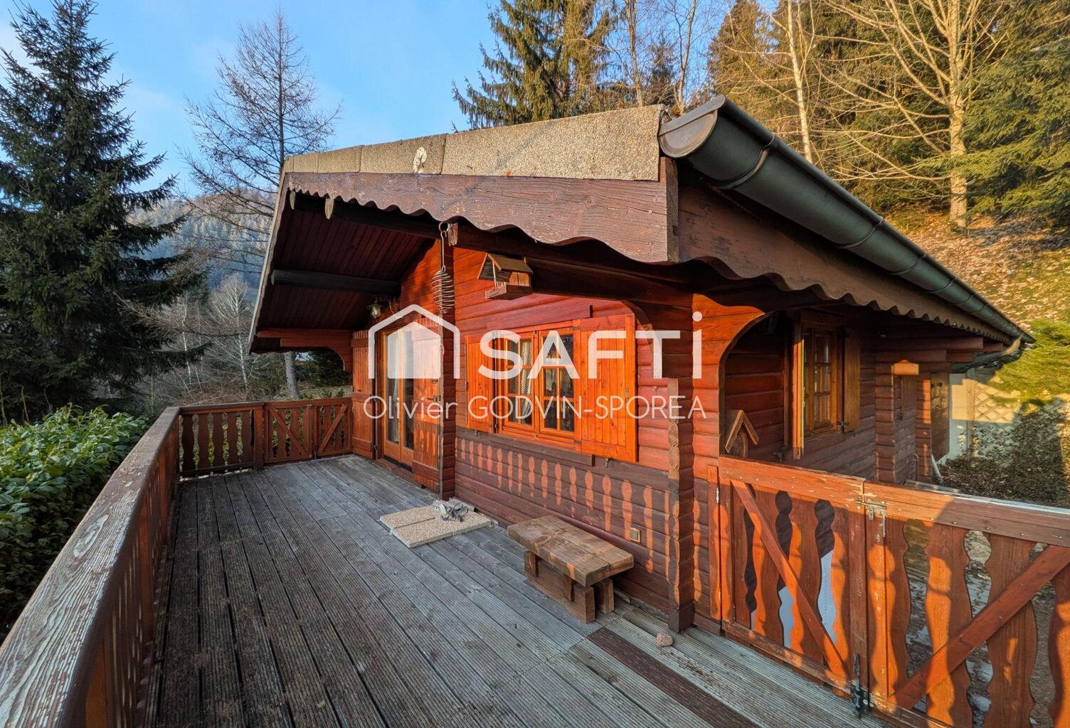 Chalet accroché à la montagne avec terrasse plein ouest — photo 1