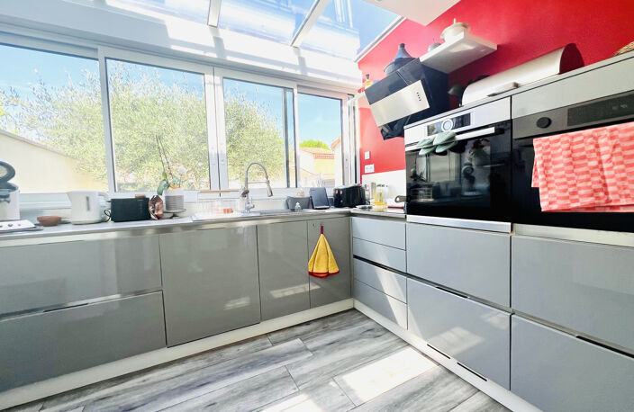 Vente villa T6 avec studio et piscine — photo 2