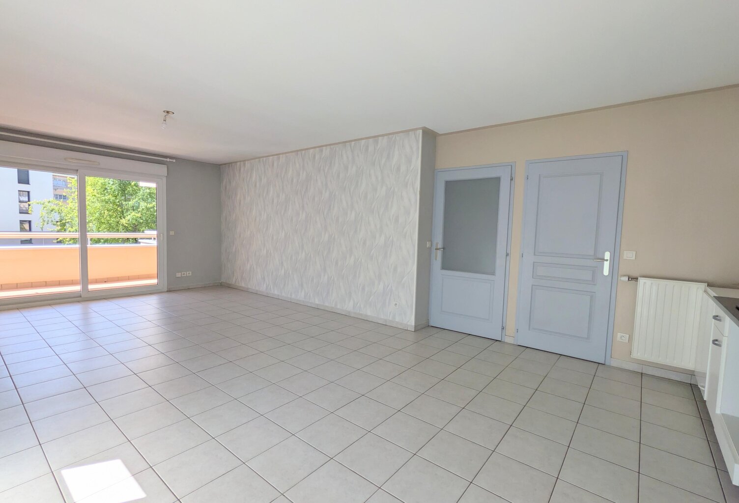 CHALLES LES EAUX - T3 69m² - cave + garage - 265 000 € — photo 1