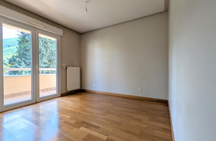 CHALLES LES EAUX - T3 69m² - cave + garage - 265 000 € — photo 2