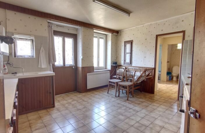 Corps de ferme de 400m2 , 10 pièces,parcelle de 930m2 — photo 4