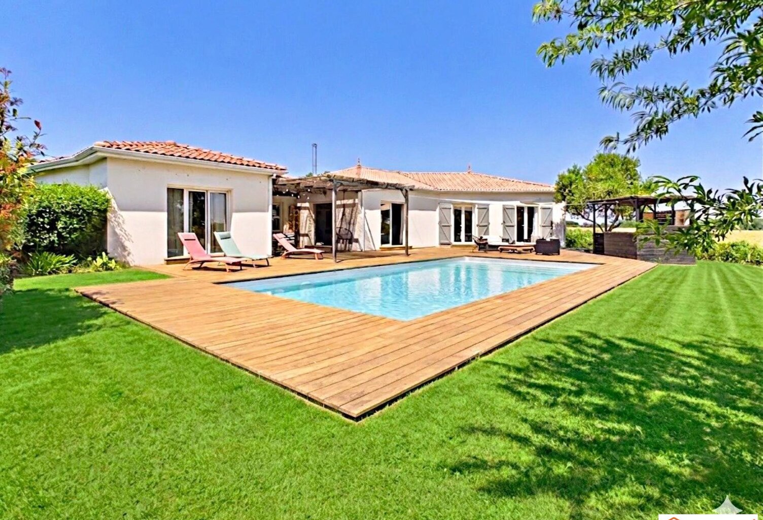 Magnifique Maison T6 avec Piscine!!! — photo 1