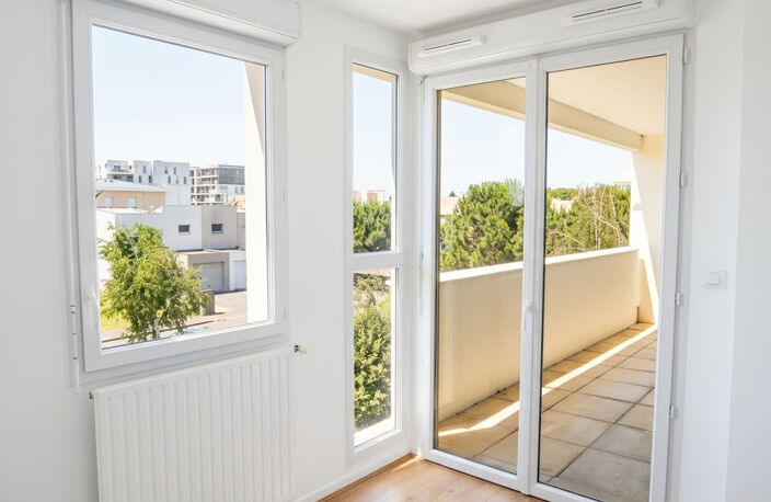 BRUGES - Secteur le Tasta - Lac - T3 TBE avec grand Balcon e — photo 2