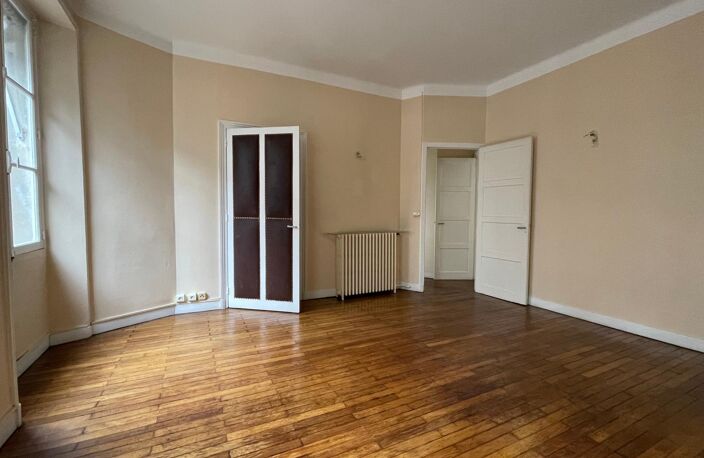 Adresse d'exception sur la prestigieuse Place Graslin — photo 3