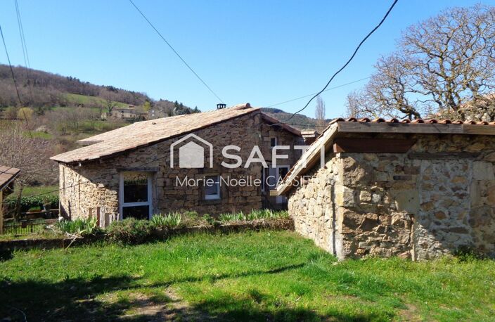 Authentique maison ardéchoise en pierre avec dépendances, au calme dans un petit hameau — photo 4