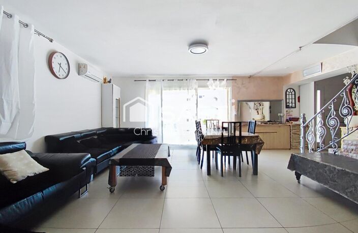 maison principale et 4 appartements  Fort potentiel locatif — photo 2