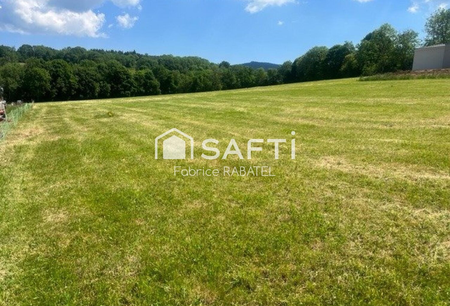 Terrain constructible 1218 m2 — photo 1