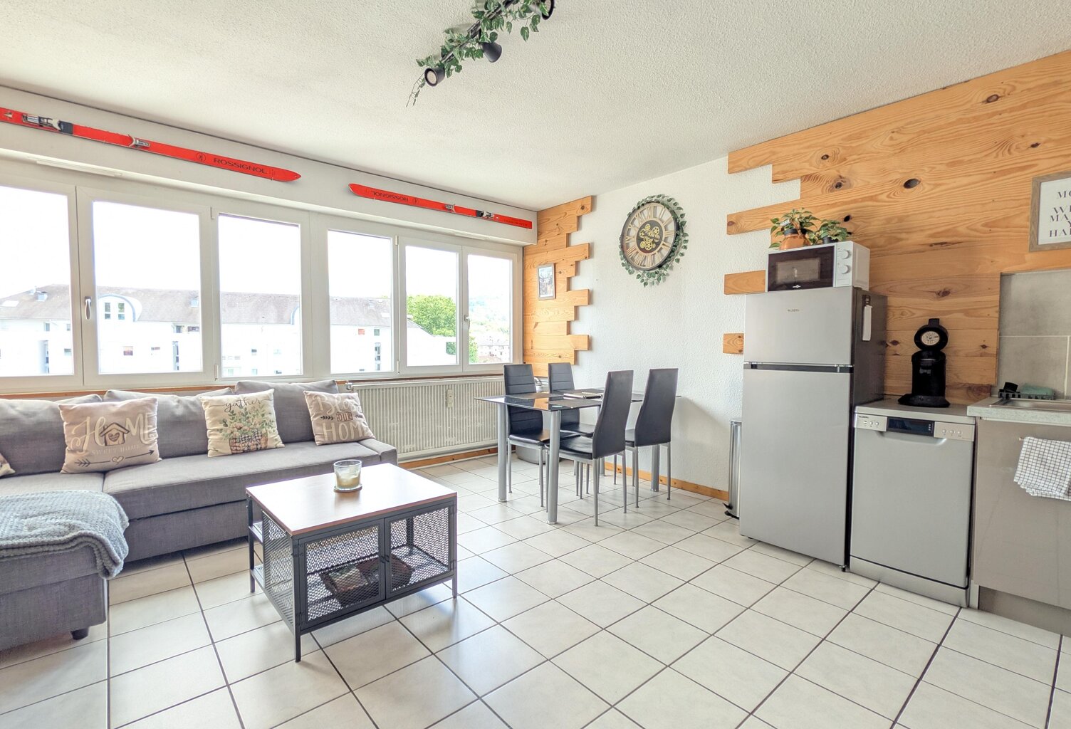 Type 2 - 42 m2 175 000 € - CHAMBERY — photo 1