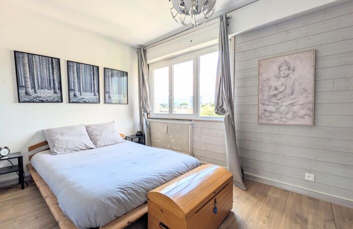 Type 2 - 42 m2 175 000 € - CHAMBERY — photo 2