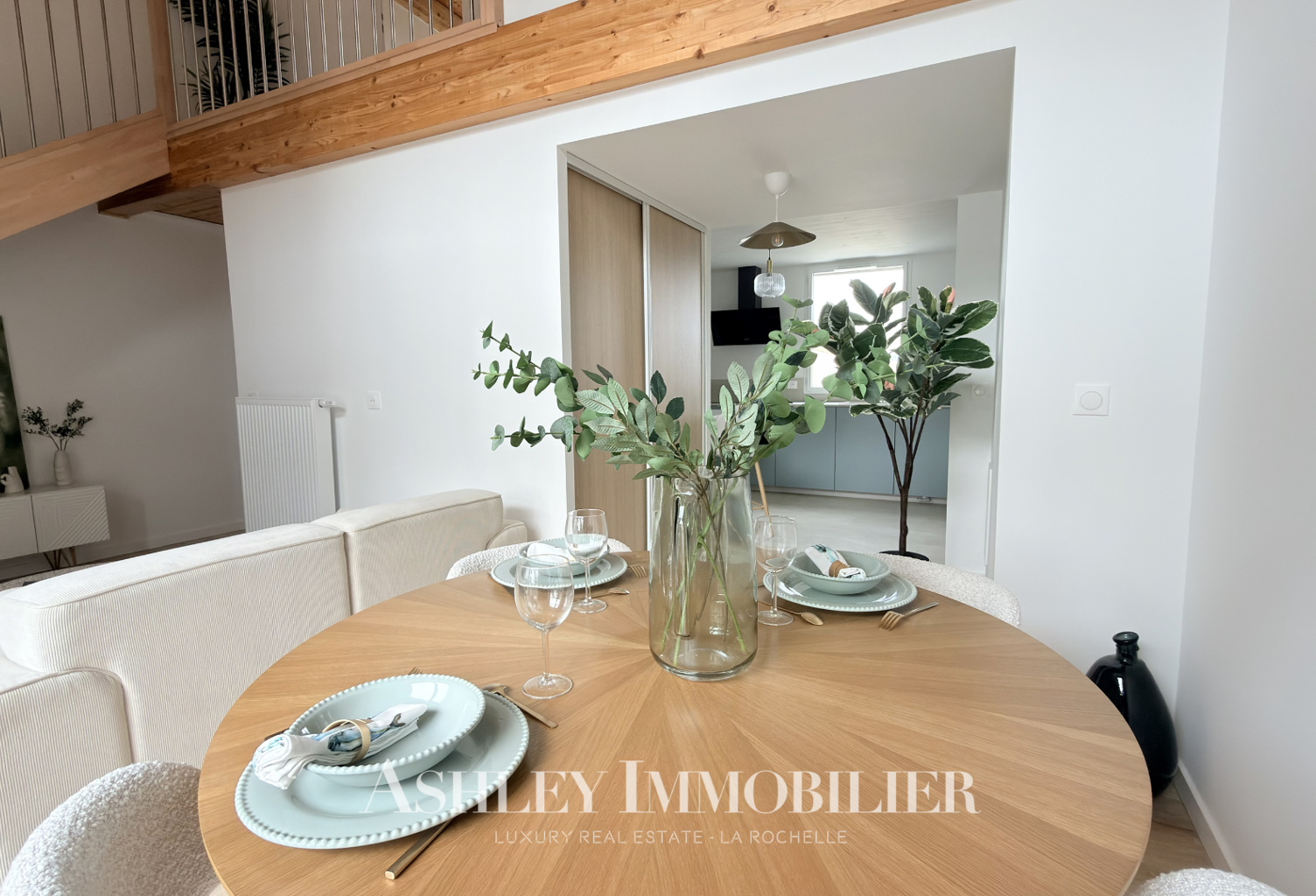 A VENDRE APPARTEMENT  TYPE 4 LA ROCHELLE- VUE SUR LE CANAL — photo 1