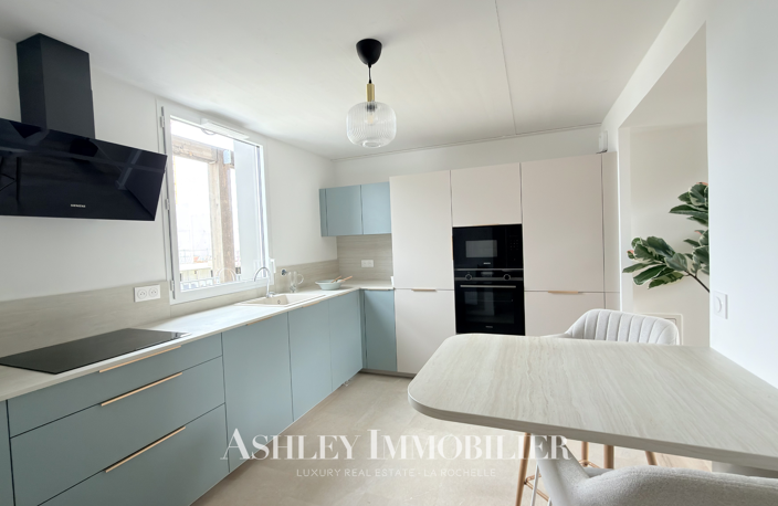 A VENDRE APPARTEMENT  TYPE 4 LA ROCHELLE- VUE SUR LE CANAL — photo 3