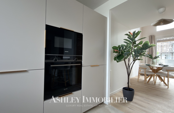 A VENDRE APPARTEMENT  TYPE 4 LA ROCHELLE- VUE SUR LE CANAL — photo 5