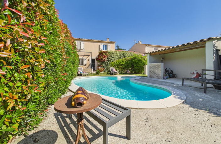 Maison de 112 m2 sur une parcelle de 378 m2  avec piscine. — photo 4