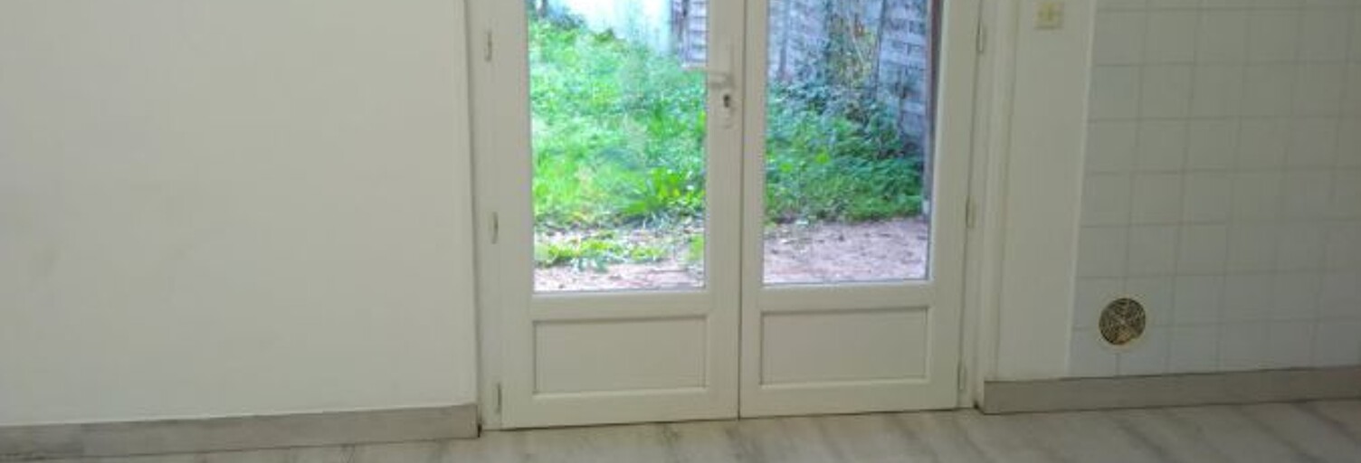 Maison 5 Pièces 103 m² à louer à Saint-Magne (33125)