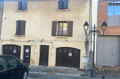 Idéal investisseur !!!! Maison à rénover de 130 m2 avec deux garages et terrasses — photo du bien