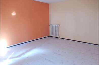 Appartement 4 pièces 859 €