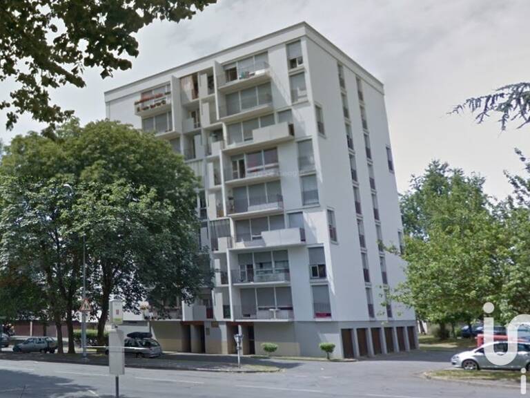 Vente Garage 12 m&sup2; — photo 1
