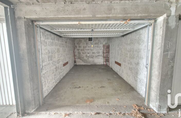Vente Garage 16 m&sup2; — photo 2
