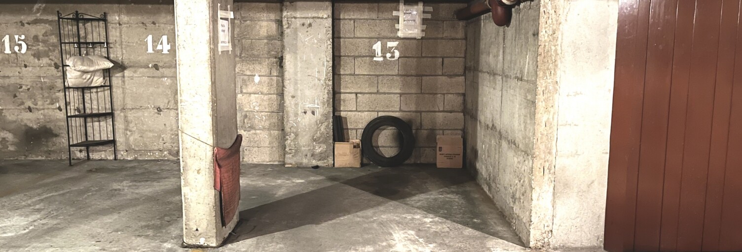 Garage  7 m² à vendre à Paris 15 (75015)