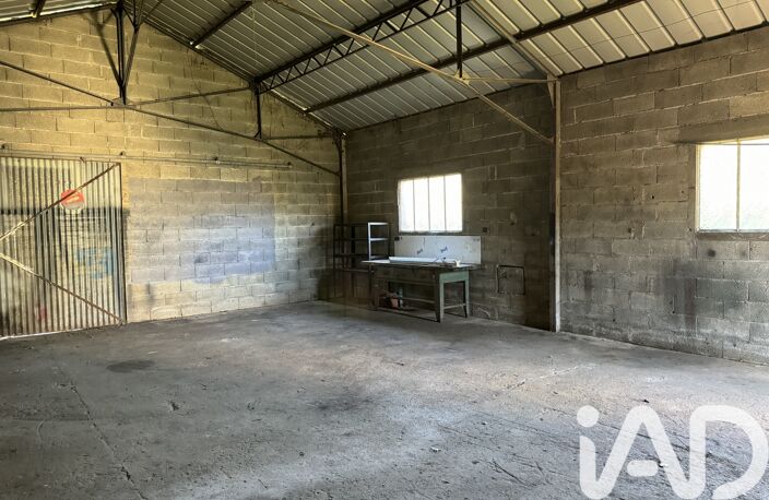 Vente Garage 134 m&sup2; — photo 5
