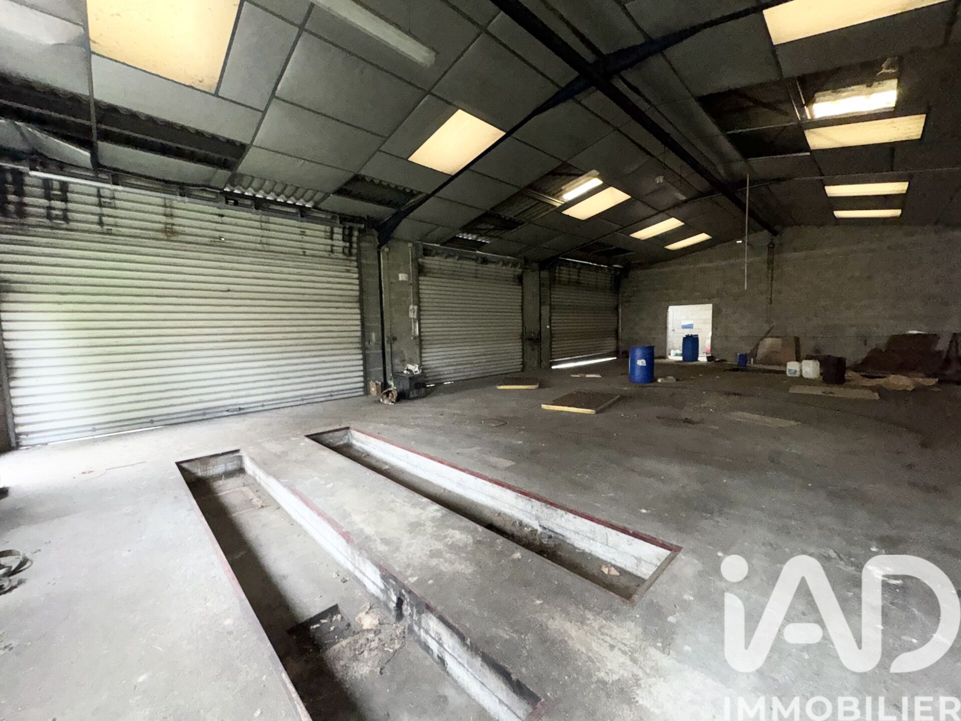 Vente Garage 233 m² - Photo 4