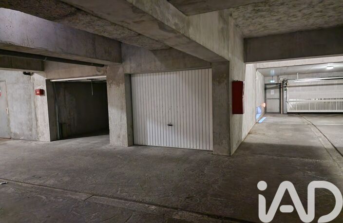 Vente Garage 14 m&sup2; — photo 3