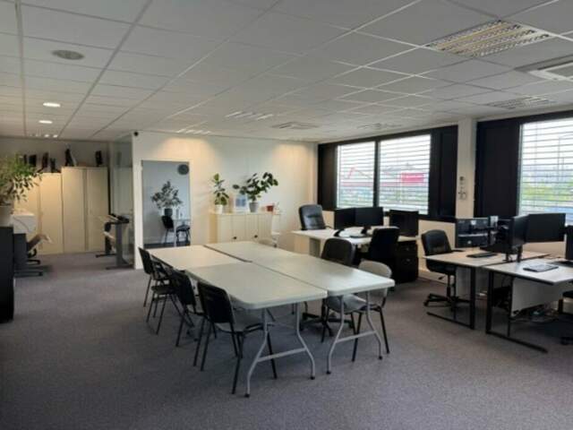 BUREAUX à LOUER — photo du bien