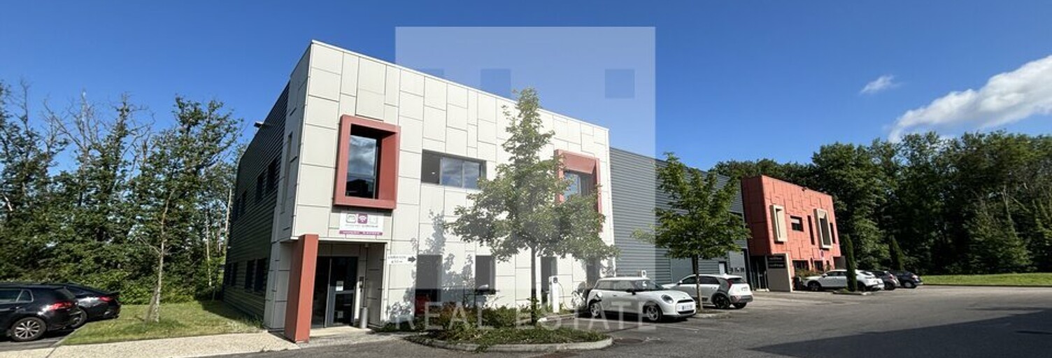Commerce  670 m² à louer à Dardilly (69570)