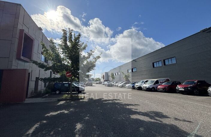 LOCAL D'ACTIVITE à LOUER — photo 2