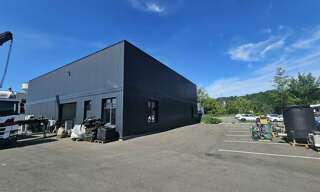 Commerce  230 m² à louer à Neuville-sur-Saône (69250)