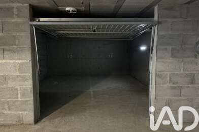 Garage  23000 €