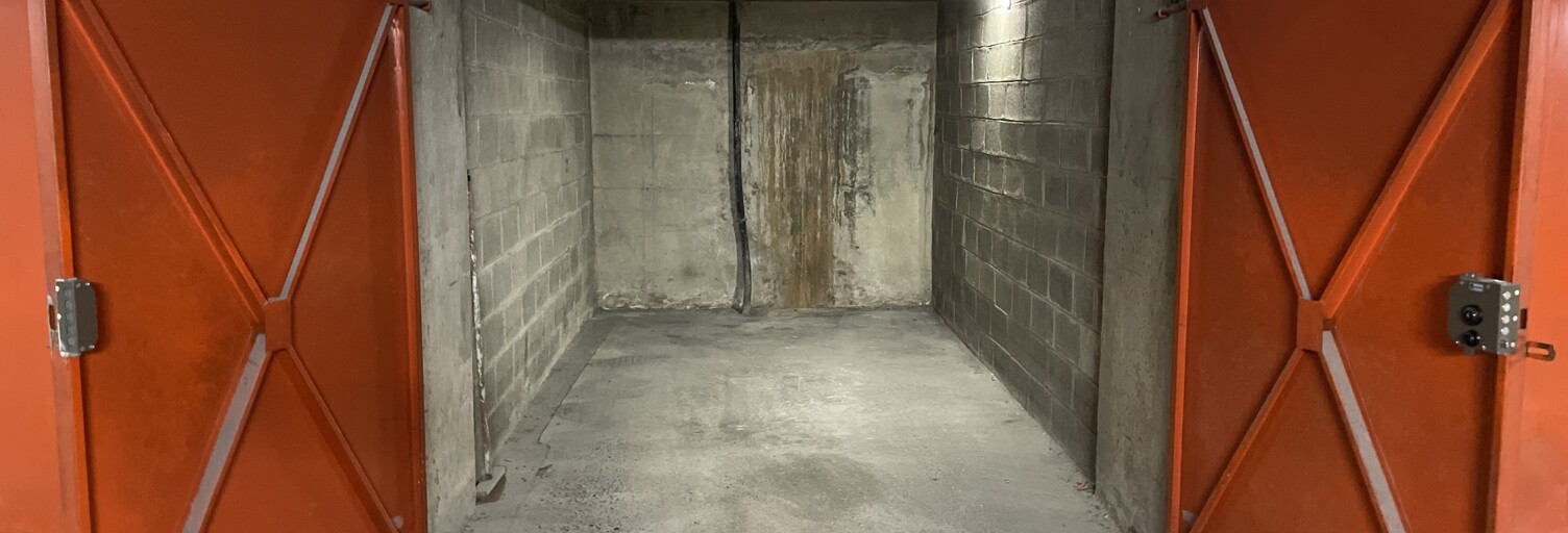 Garage  12 m² à vendre à Paris 17 (75017)