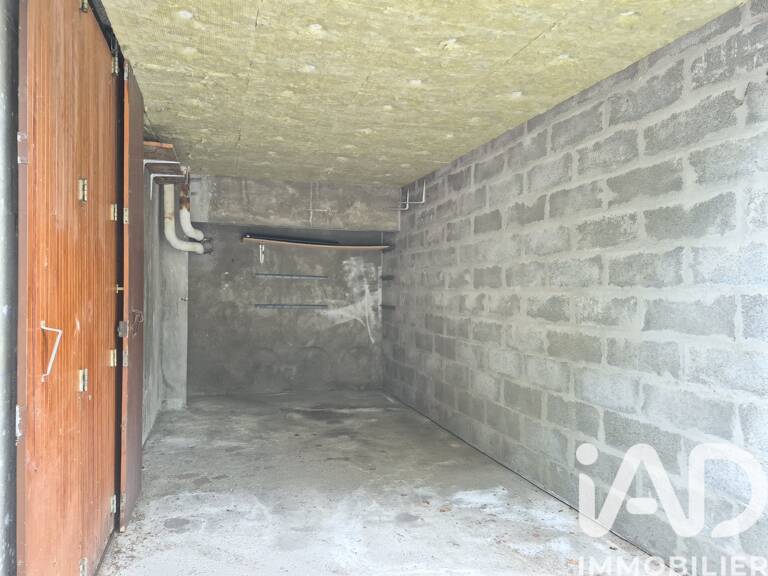 Vente Garage 13 m&sup2; — photo 1