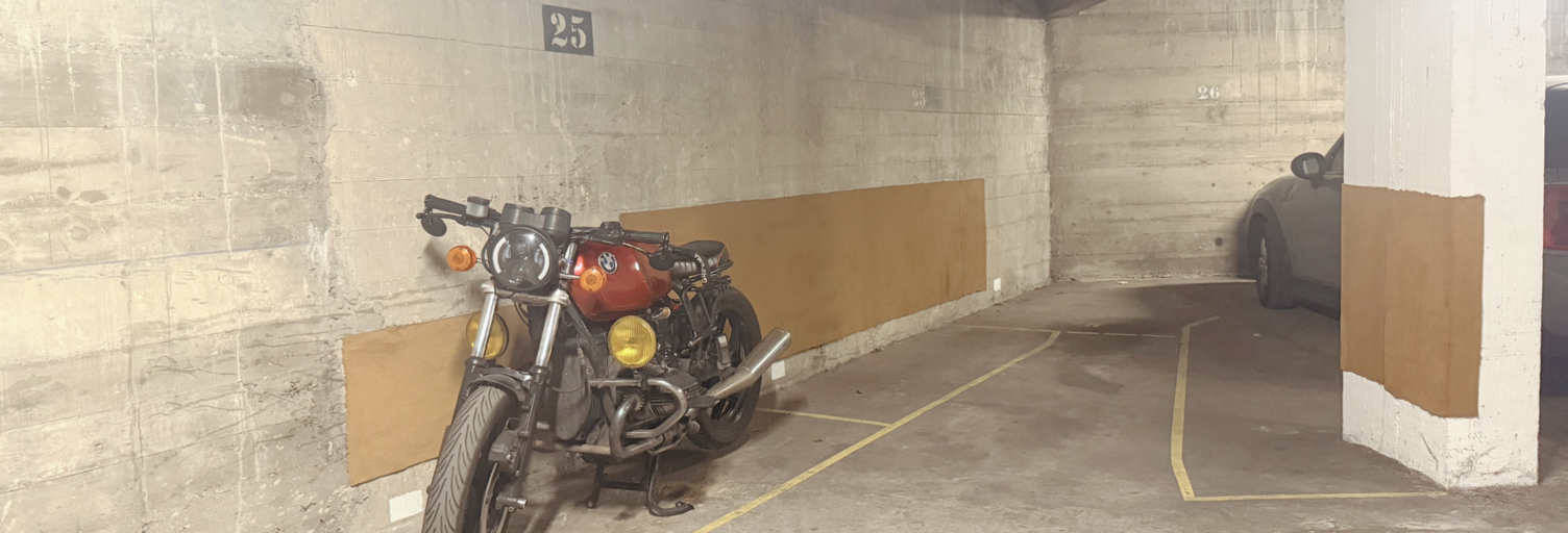Garage  15 m² à vendre à Paris 15 (75015)