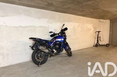 Garage  79900 €