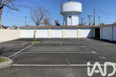 Garage  9400 €