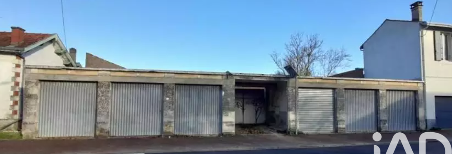 Garage  315 m² à vendre à Saintes (17100)