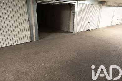 Garage  21000 €
