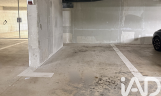 Garage  12 m² à vendre à Guyancourt (78280)