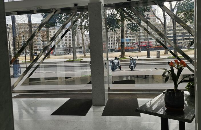 Vente Parking 100 m&sup2; — photo 2