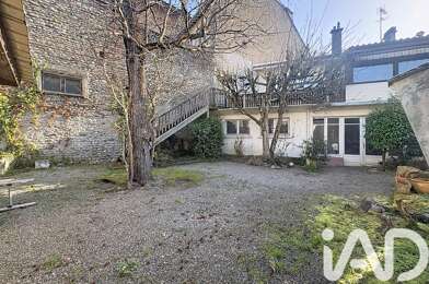 Immeuble  239000 €