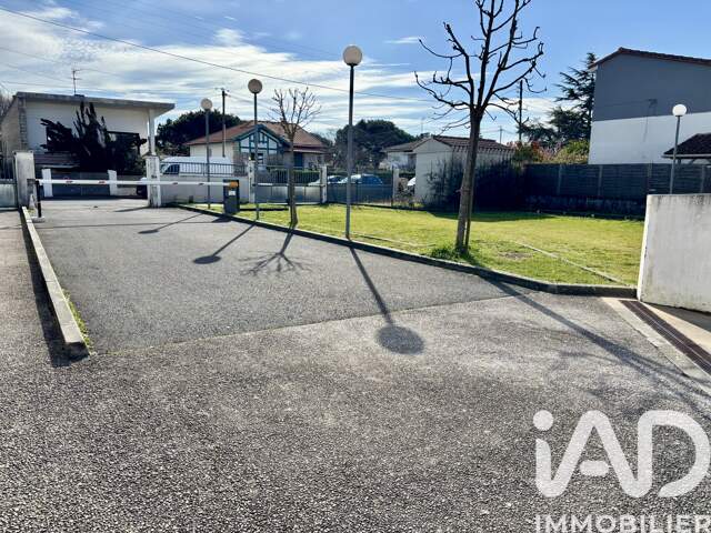 Vente Parking 12 m&sup2; — photo du bien