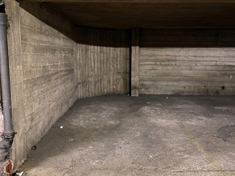 Vente Parking 13 m&sup2; — photo 1