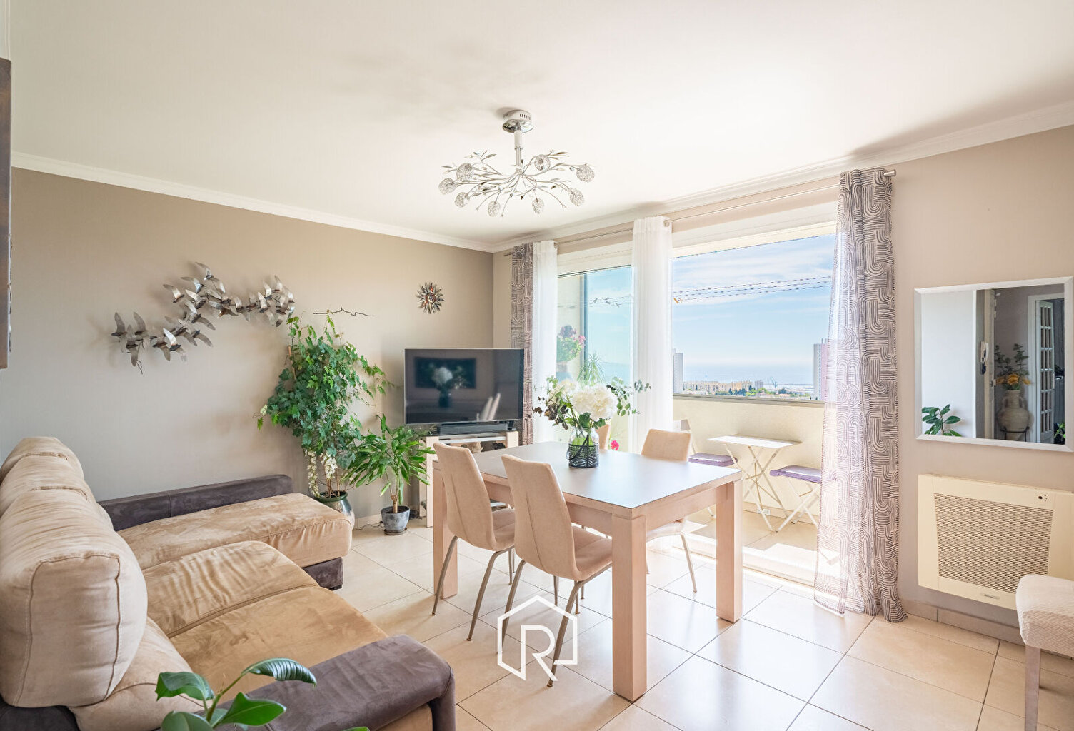 APPARTEMENT T4 LES AYGALADES — photo 1