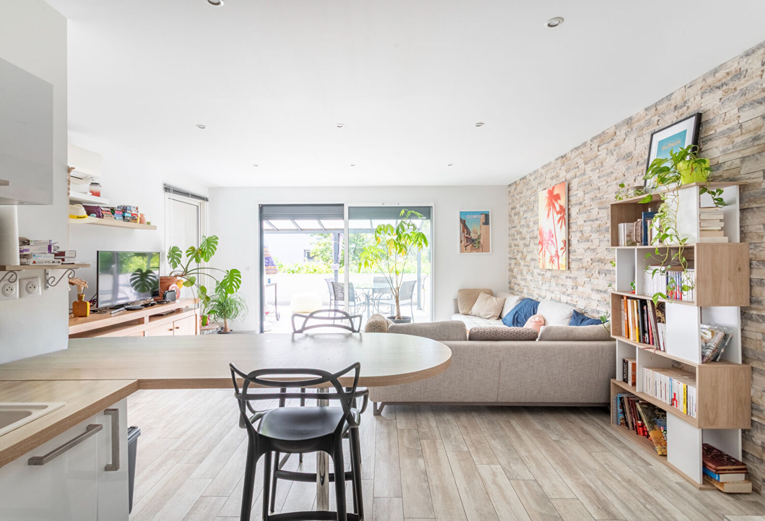 A VENDRE _ Très bel appartement de 68.87 m² avec jardin et terrasse , et garage  proche mer à Carry-le-Rouet — photo 1